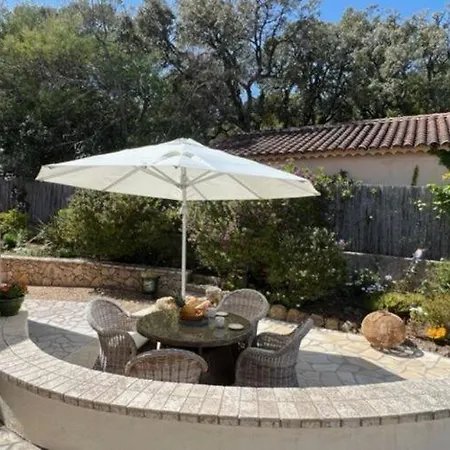 Stunning In With Swimming Pool فيلة *
