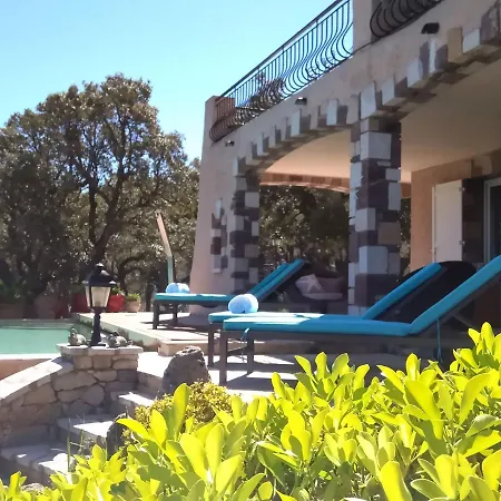 Villa Stunning In With Swimming Pool *